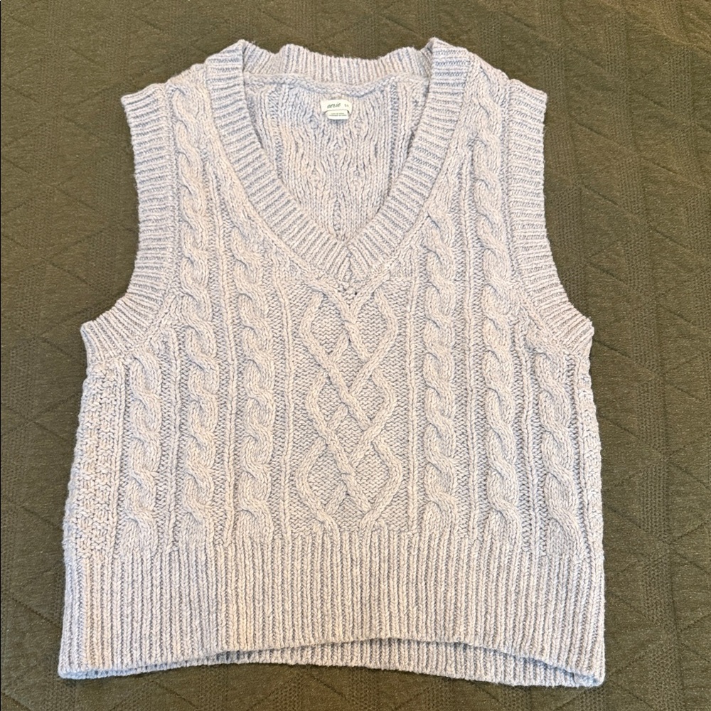 Aerie Women's V-Neck Cable Knit Sweater Vest - Cream